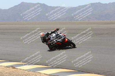 media/Apr-10-2022-SoCal Trackdays (Sun) [[f104b12566]]/Bowl (11am)/